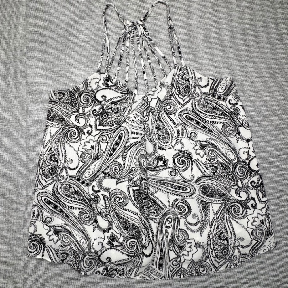 Metaphor Black White Strappy Tank Top Chic Stretch
